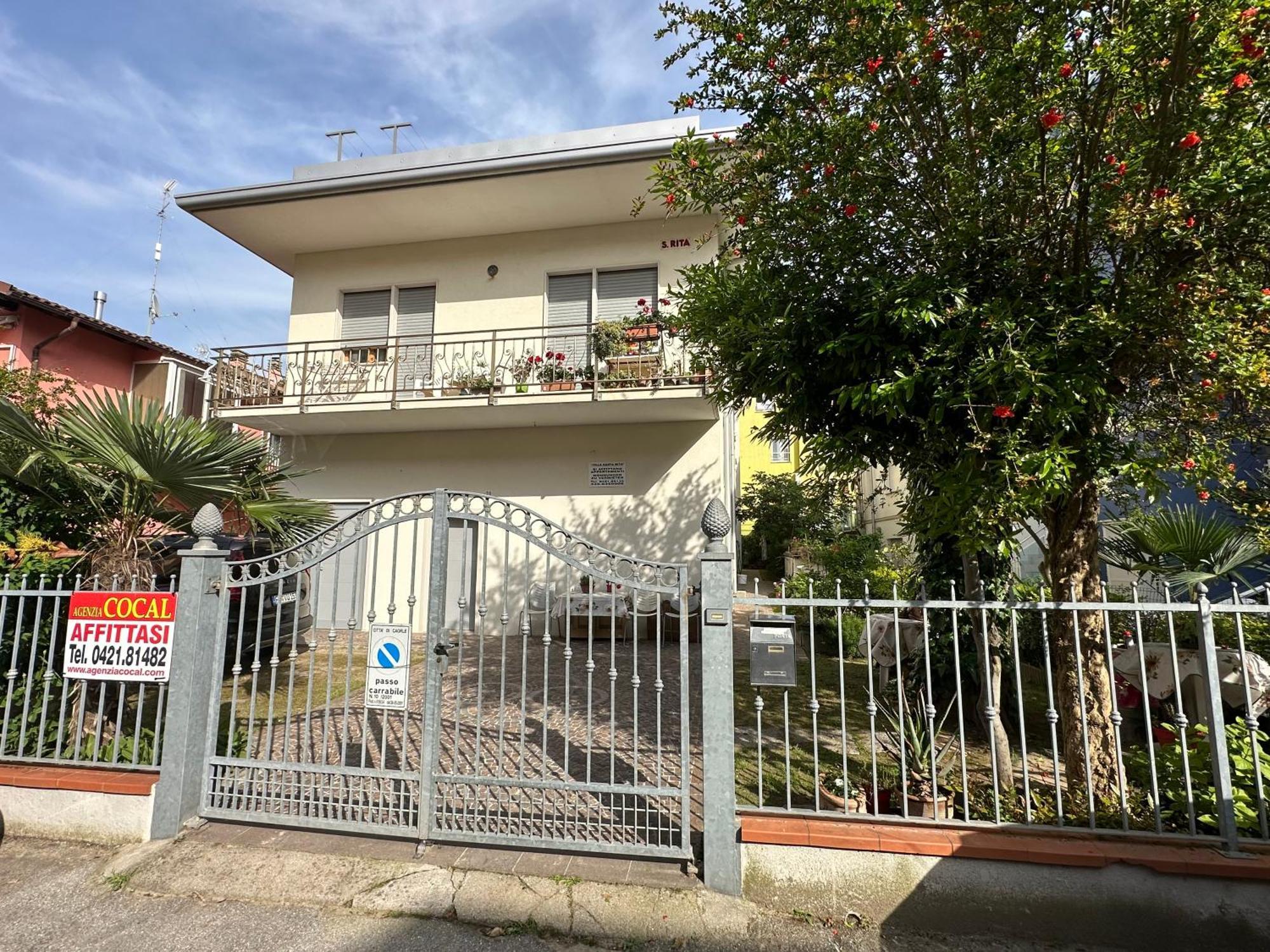 Villa Rita - Agenzia Cocal Каорле Екстериор снимка